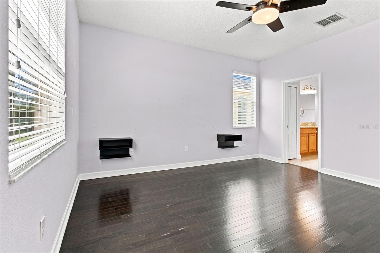 Single Family Residence at 20233 MERRY OAK AVE, TAMPA, photo 15 of 55
