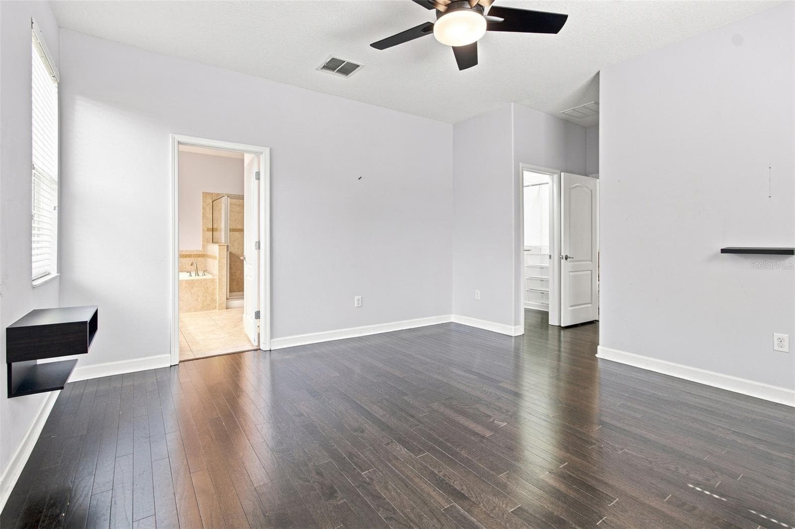 Single Family Residence at 20233 MERRY OAK AVE, TAMPA, photo 16 of 55