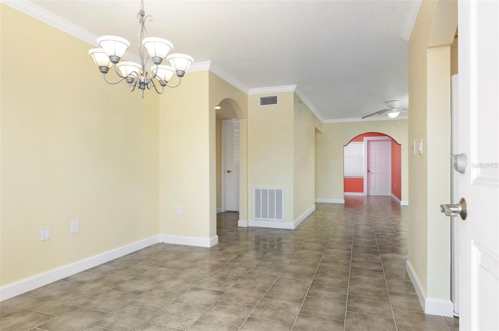 Condo - Hotel at 19417 GULF BLVD #E109, INDIAN ROCKS BEACH, photo 6 of 40