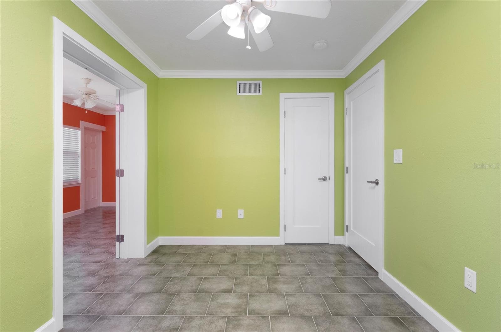 Condo - Hotel at 19417 GULF BLVD #E109, INDIAN ROCKS BEACH, photo 18 of 40