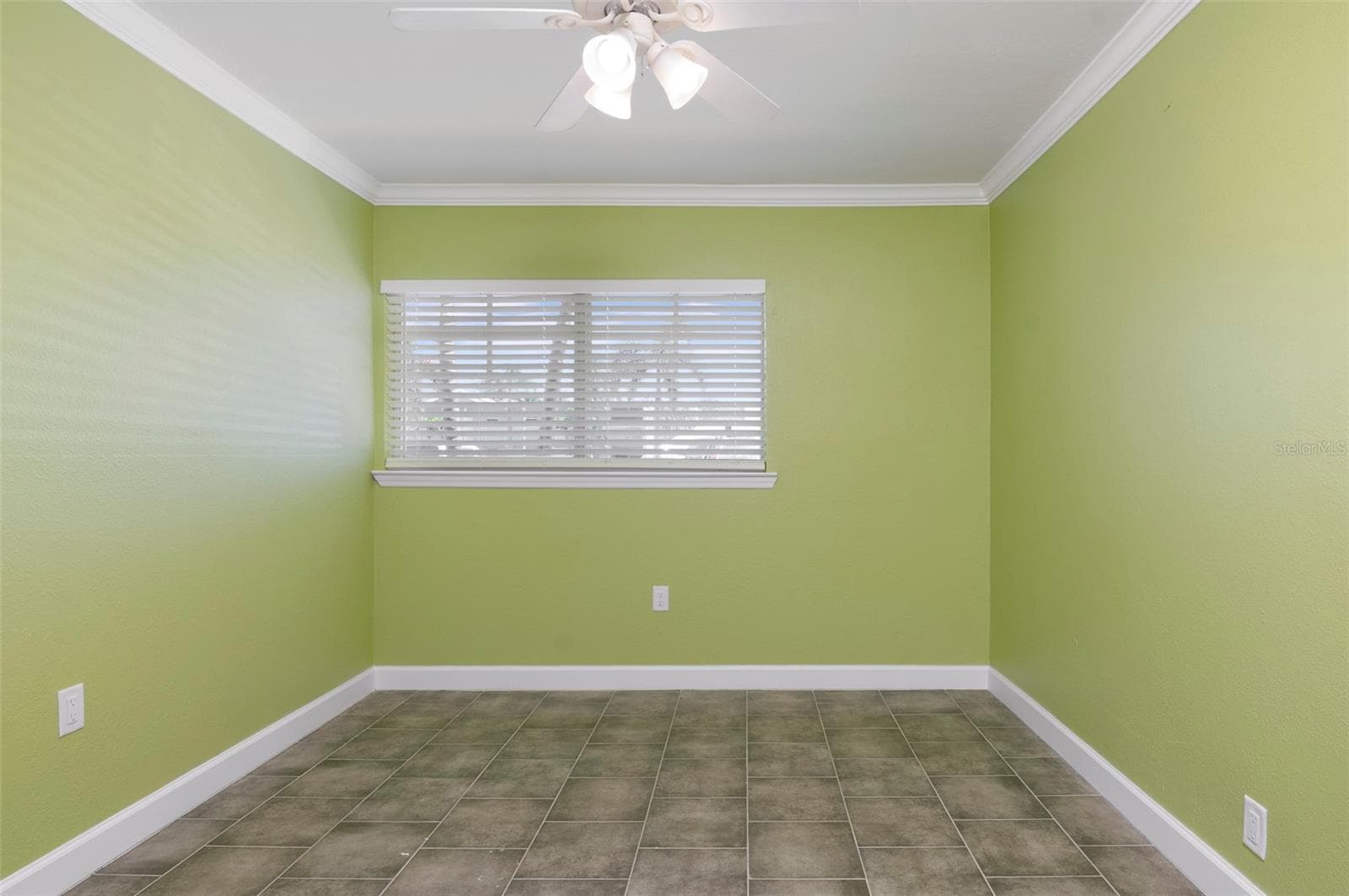 Condo - Hotel at 19417 GULF BLVD #E109, INDIAN ROCKS BEACH, photo 19 of 40