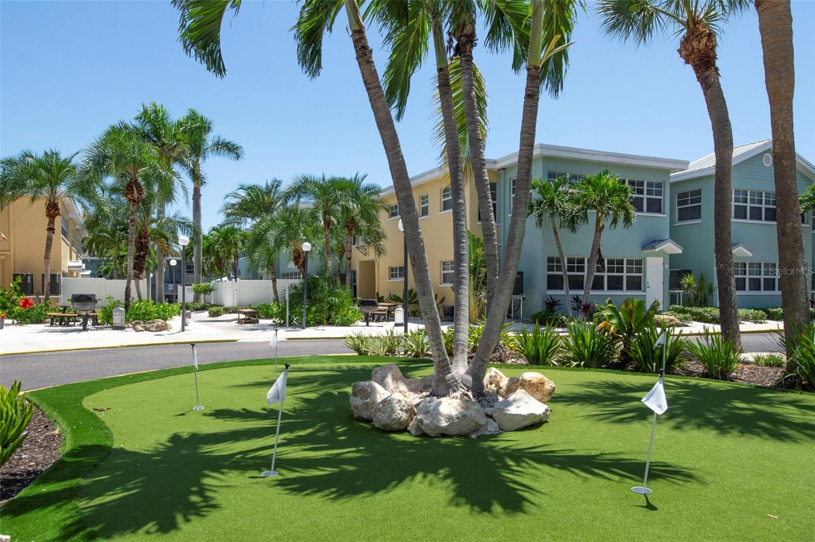 Condo - Hotel at 19417 GULF BLVD #E109, INDIAN ROCKS BEACH, photo 30 of 40