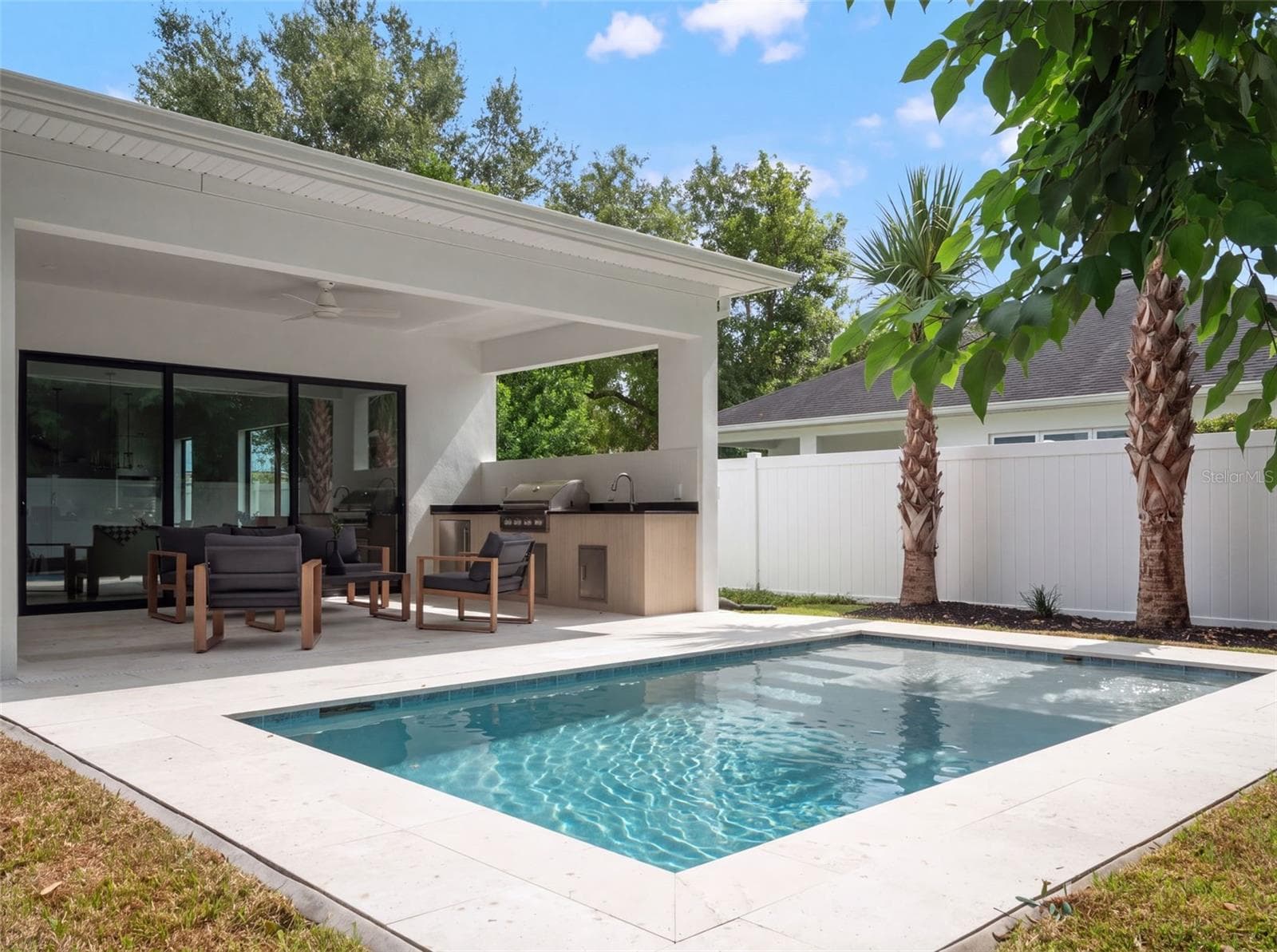 Single Family Residence at 1000 N FOREST AVE, ORLANDO, photo 31 of 36