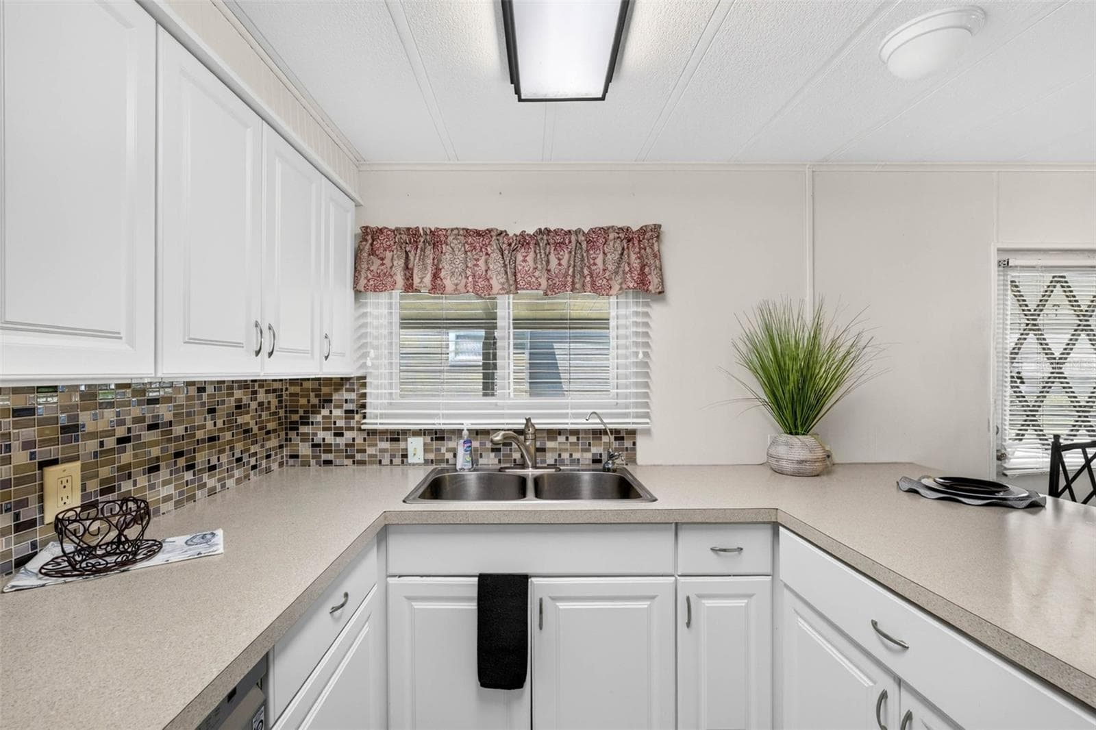 Manufactured Home at 12501 ULMERTON RD #5, LARGO, photo 11 of 32