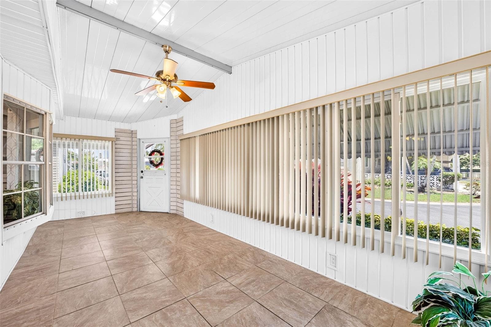 Manufactured Home at 12501 ULMERTON RD #5, LARGO, photo 15 of 32
