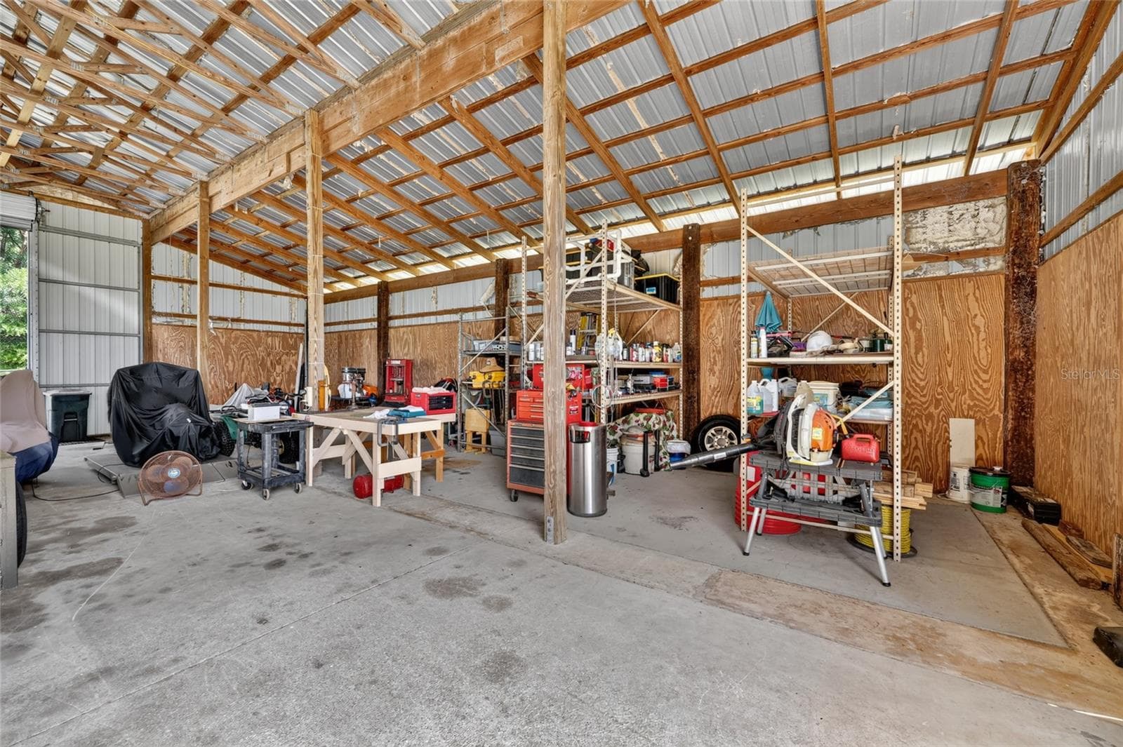 50 x 50 equipment barn - 20500 NW 27TH ST, MORRISTON