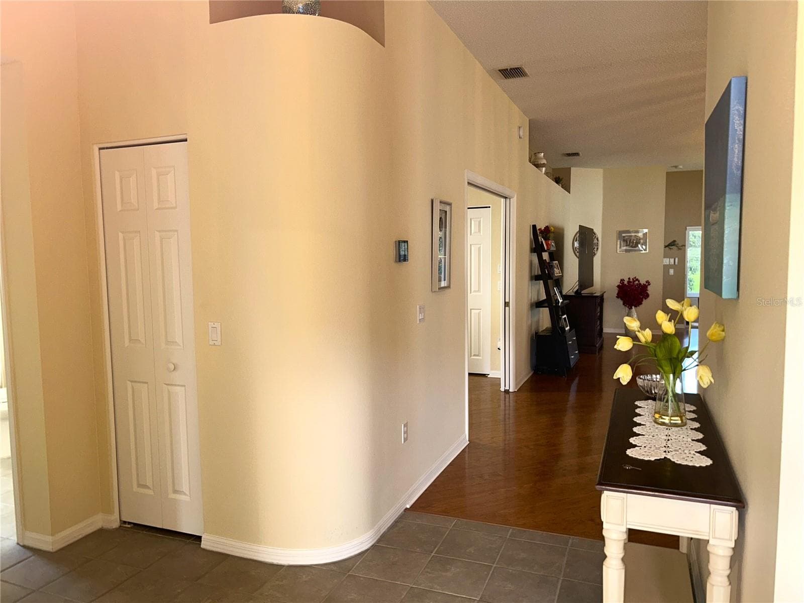 Single Family Residence at 18505 GRAND CLUB DR, HUDSON, photo 6 of 44