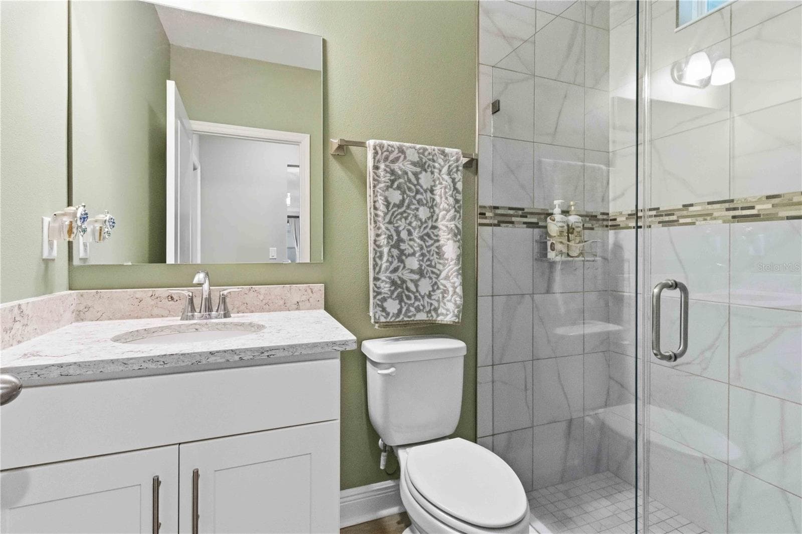 Single Family Residence at 10007 DOLPHIN GULL CIR, THONOTOSASSA, photo 13 of 32