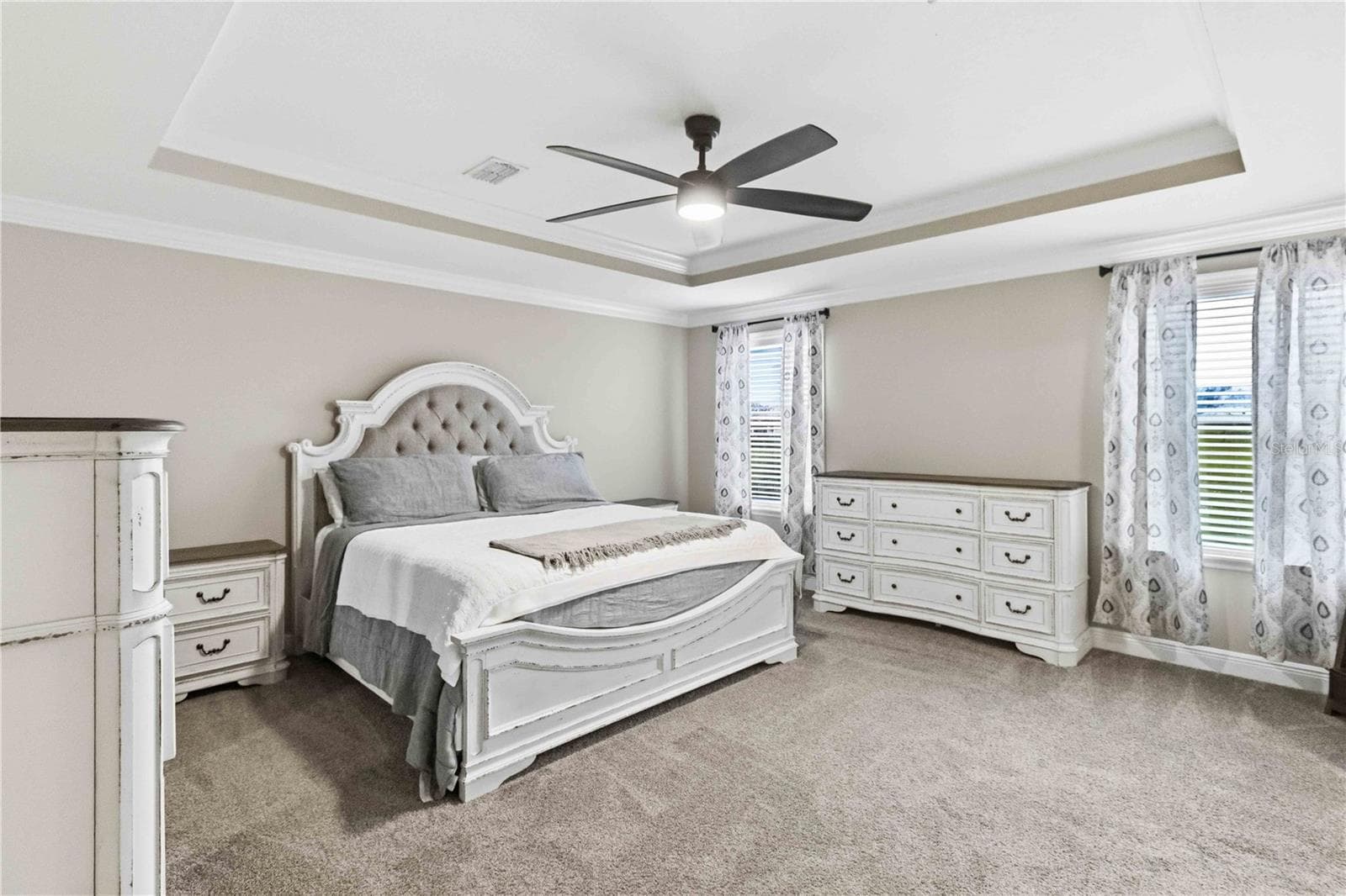 Single Family Residence at 10007 DOLPHIN GULL CIR, THONOTOSASSA, photo 8 of 32