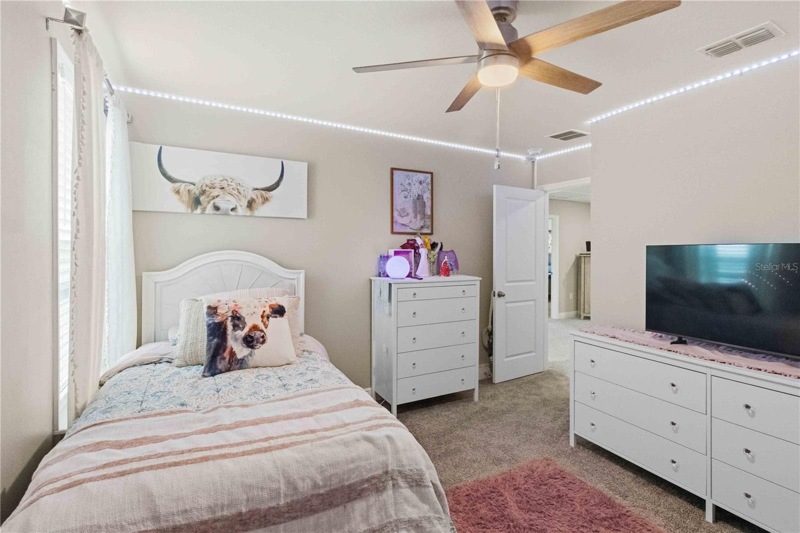 Single Family Residence at 10007 DOLPHIN GULL CIR, THONOTOSASSA, photo 24 of 32