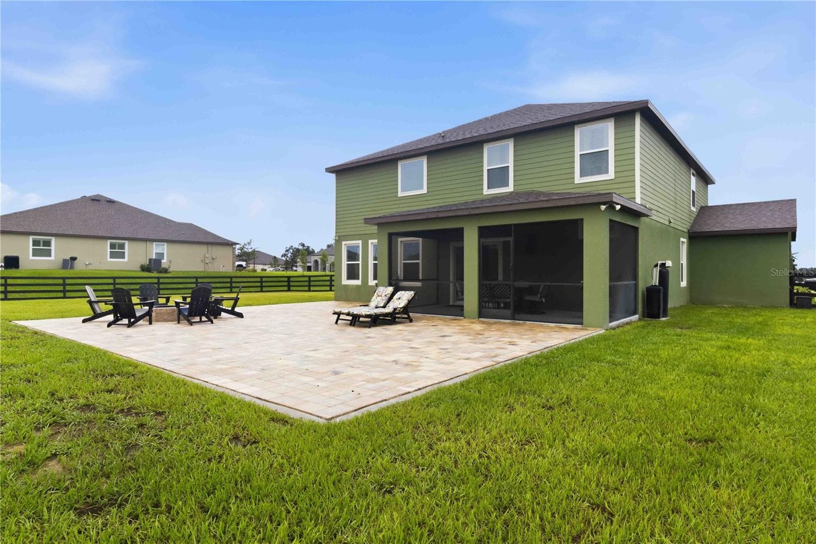 Single Family Residence at 10007 DOLPHIN GULL CIR, THONOTOSASSA, photo 28 of 32