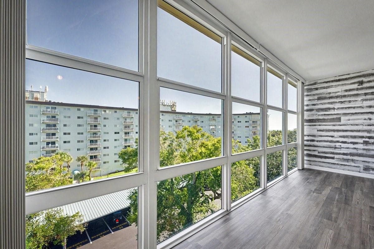 Peek a Boo ocean view to east - 1224 S PENINSULA DR #621, DAYTONA BEACH