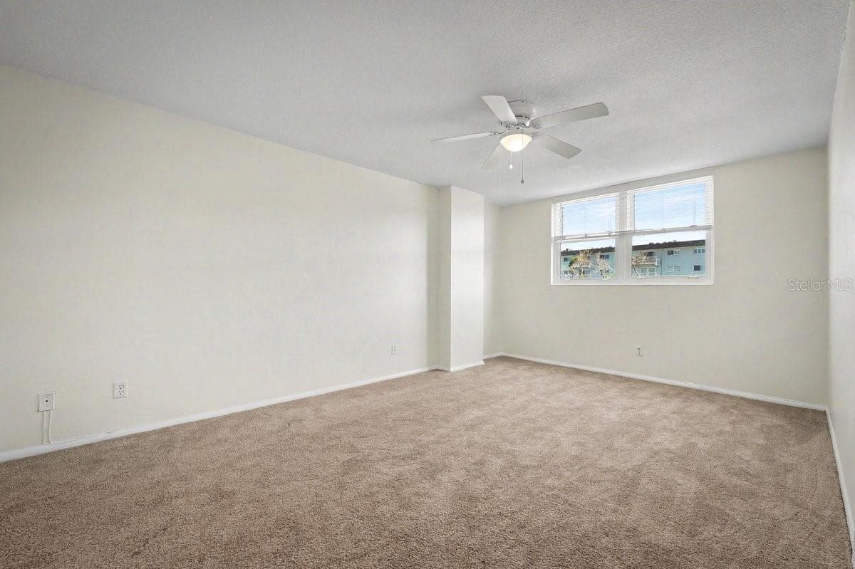 Primary Bedroom - 1224 S PENINSULA DR #621, DAYTONA BEACH