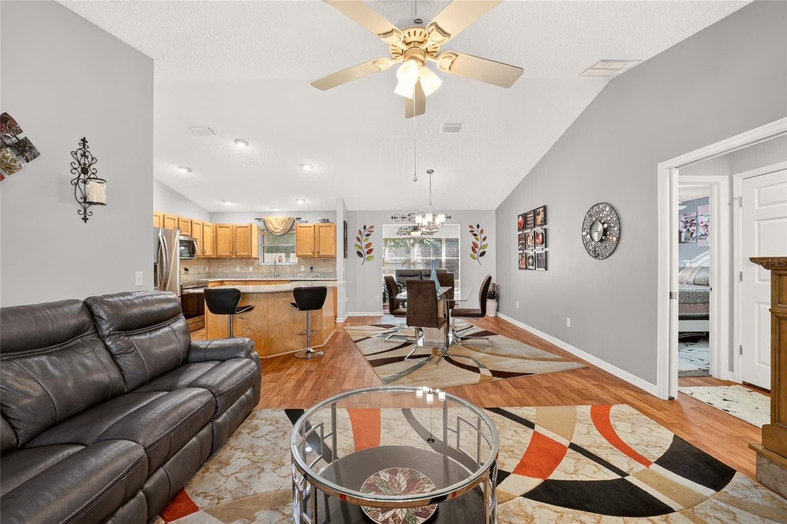 Single Family Residence at 1563 HOLLYBERRY PL, THE VILLAGES, photo 4 of 34