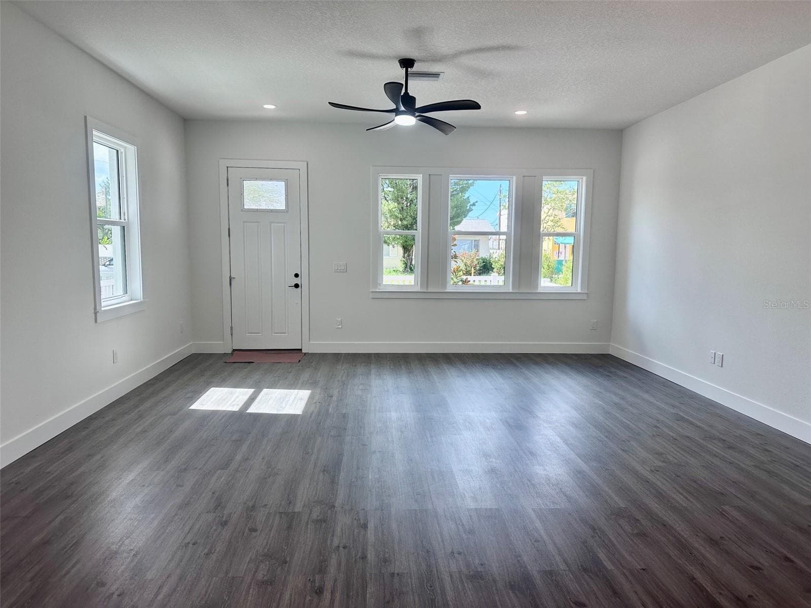 Townhouse at 1525 29TH AVE N, ST PETERSBURG, photo 10 of 24