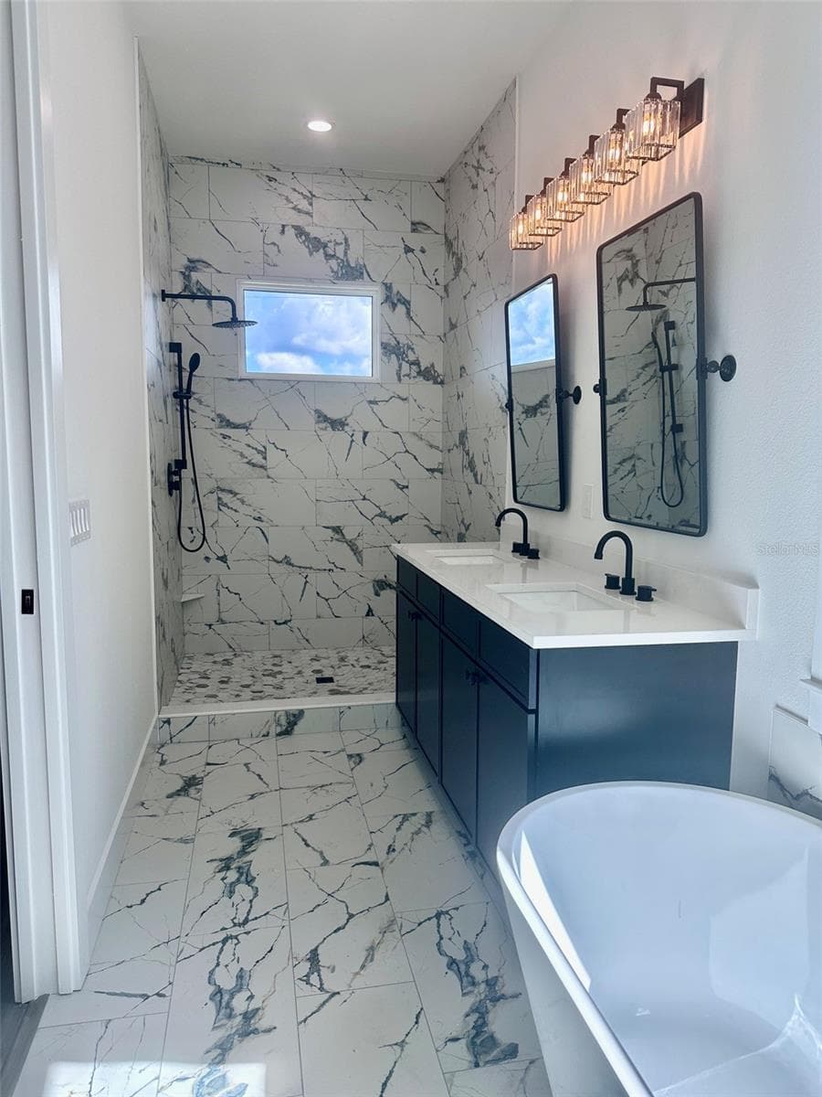 Townhouse at 1525 29TH AVE N, ST PETERSBURG, photo 15 of 24