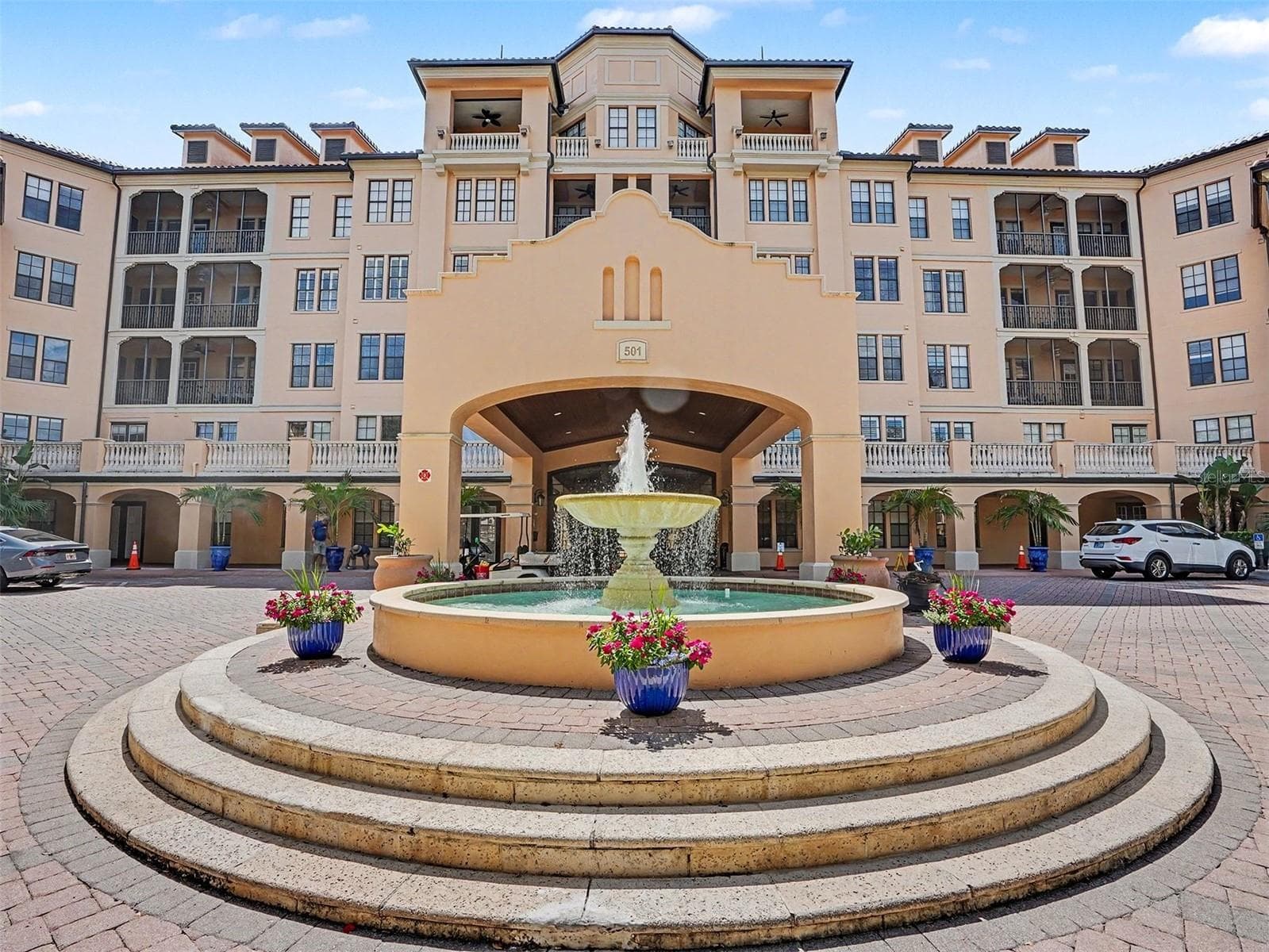 501 MIRASOL CIR #313