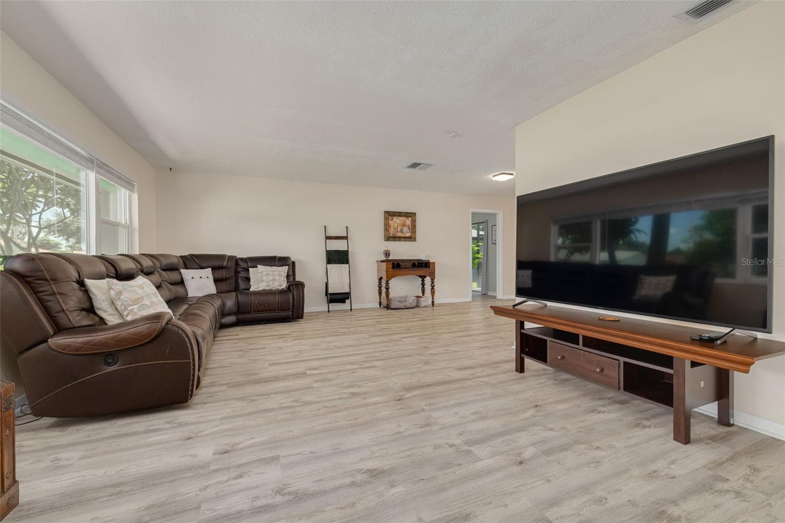 Single Family Residence at 8960 140TH ST, SEMINOLE, photo 4 of 39