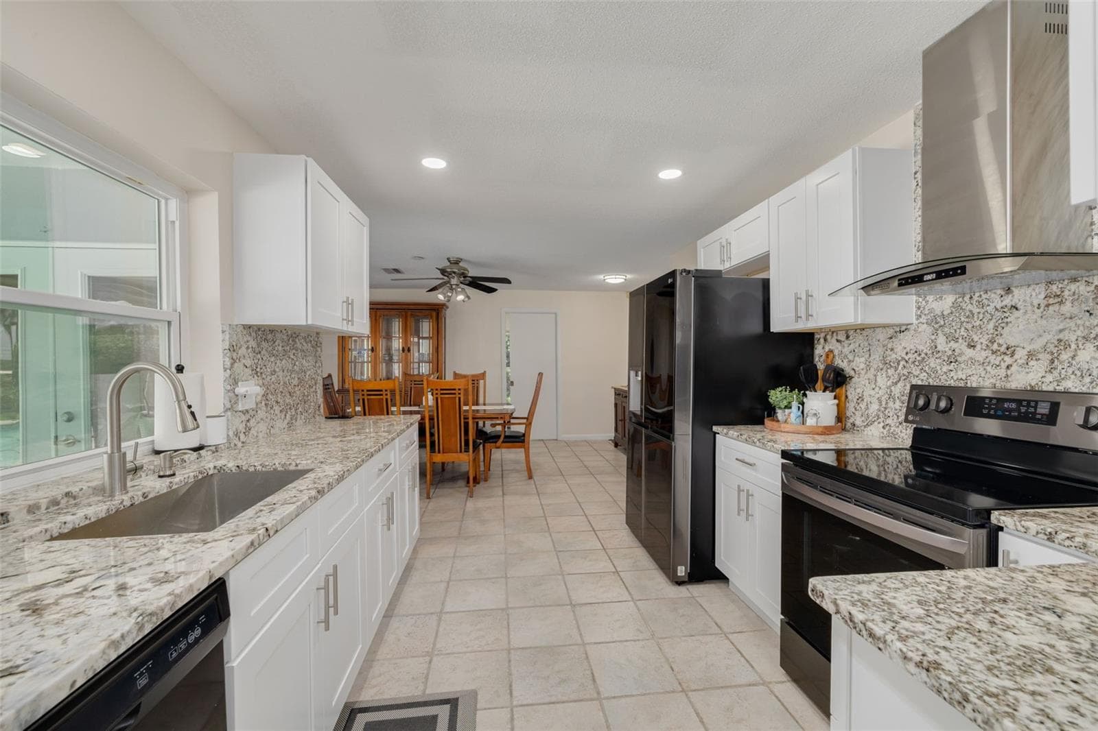 Single Family Residence at 8960 140TH ST, SEMINOLE, photo 9 of 39