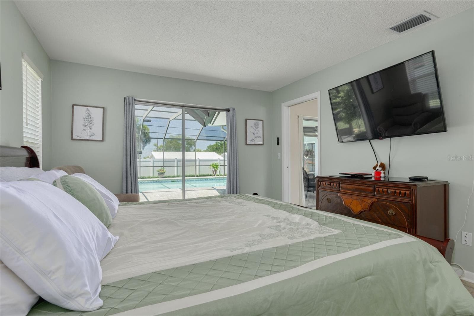Single Family Residence at 8960 140TH ST, SEMINOLE, photo 16 of 39