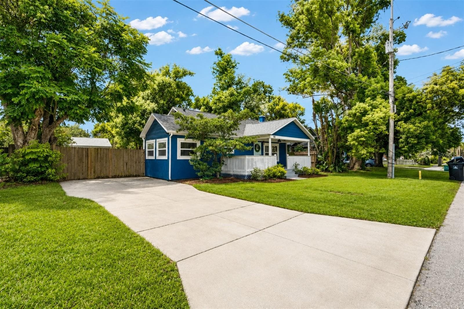 Single Family Residence at 140 PAGE ST, ORLANDO, photo 4 of 19