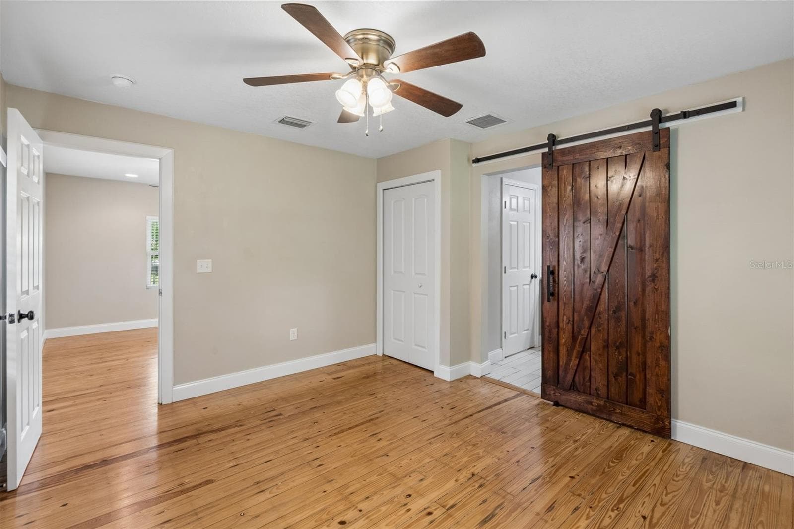 Single Family Residence at 140 PAGE ST, ORLANDO, photo 10 of 19