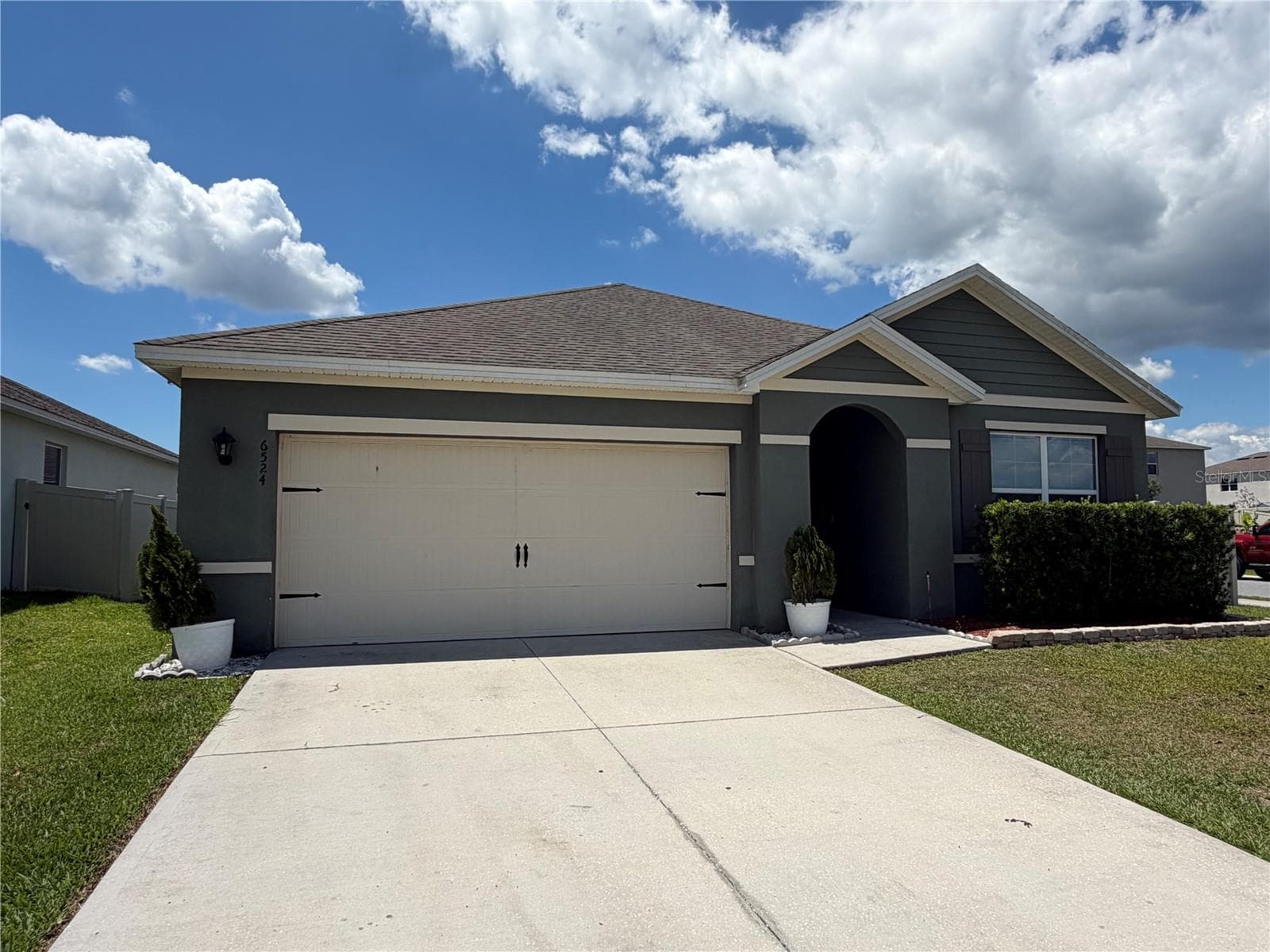 6524 CORAL BERRY DR
