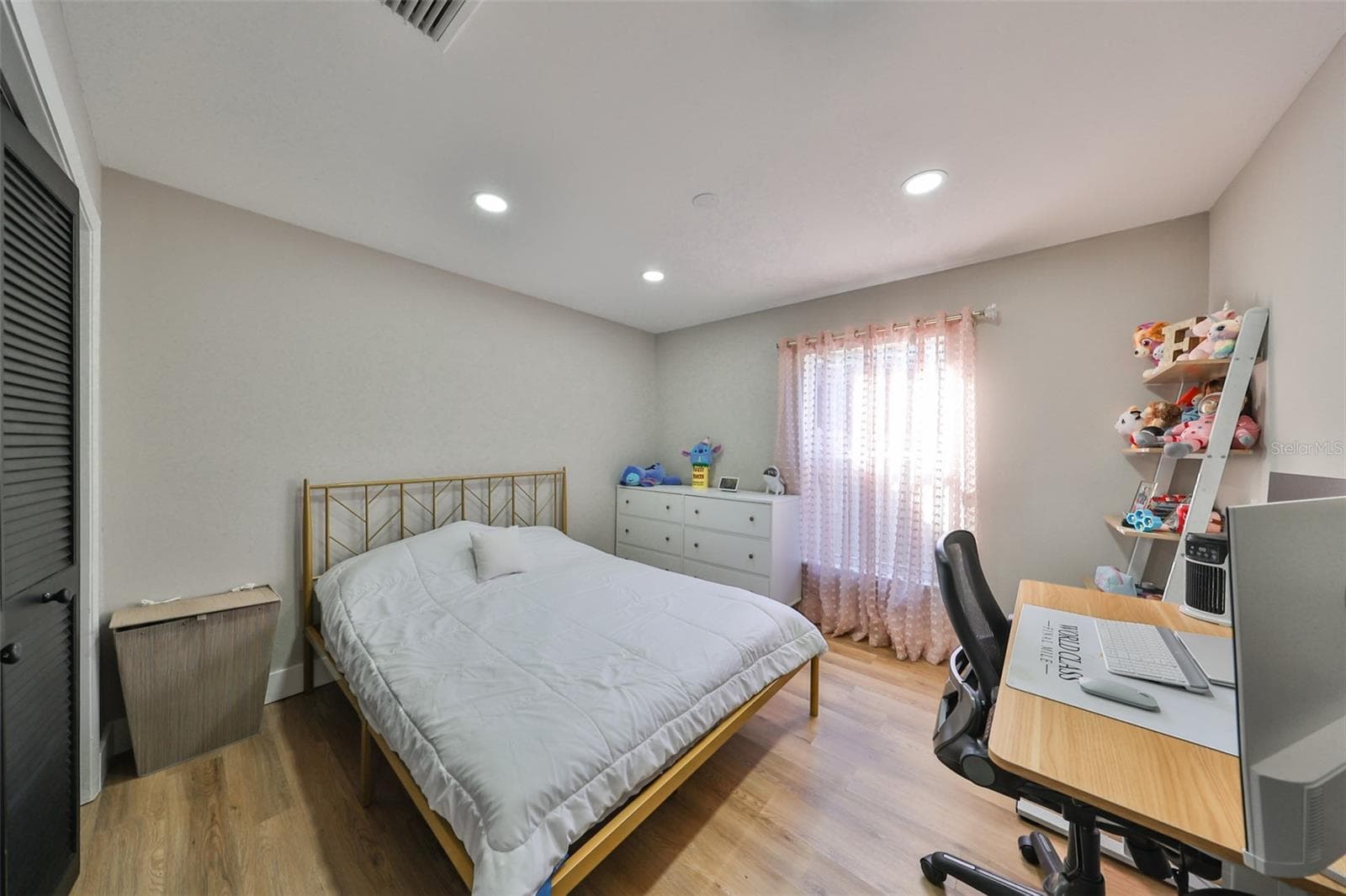 Single Family Residence at 9309 HAMPSHIRE PARK DR, TAMPA, photo 26 of 45