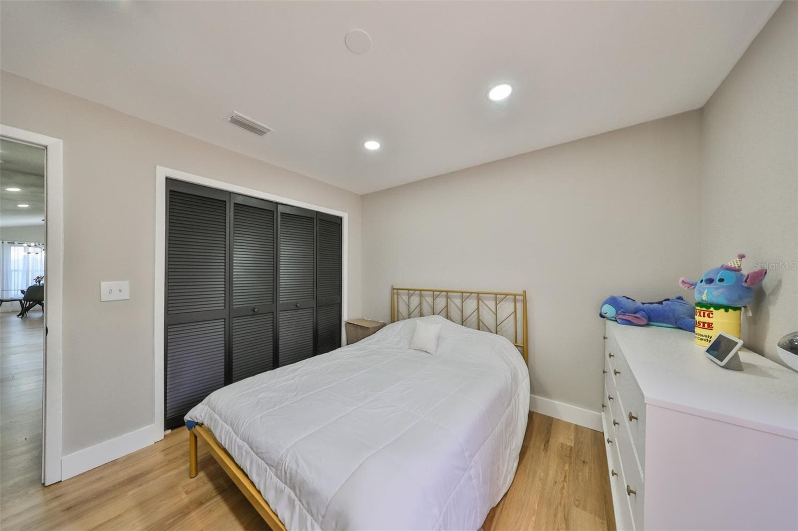 Single Family Residence at 9309 HAMPSHIRE PARK DR, TAMPA, photo 27 of 45