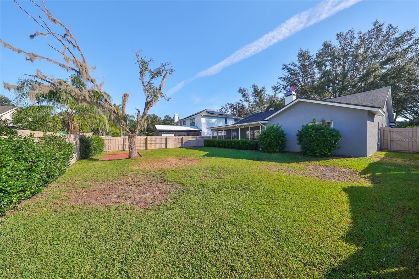 Single Family Residence at 9309 HAMPSHIRE PARK DR, TAMPA, photo 37 of 45