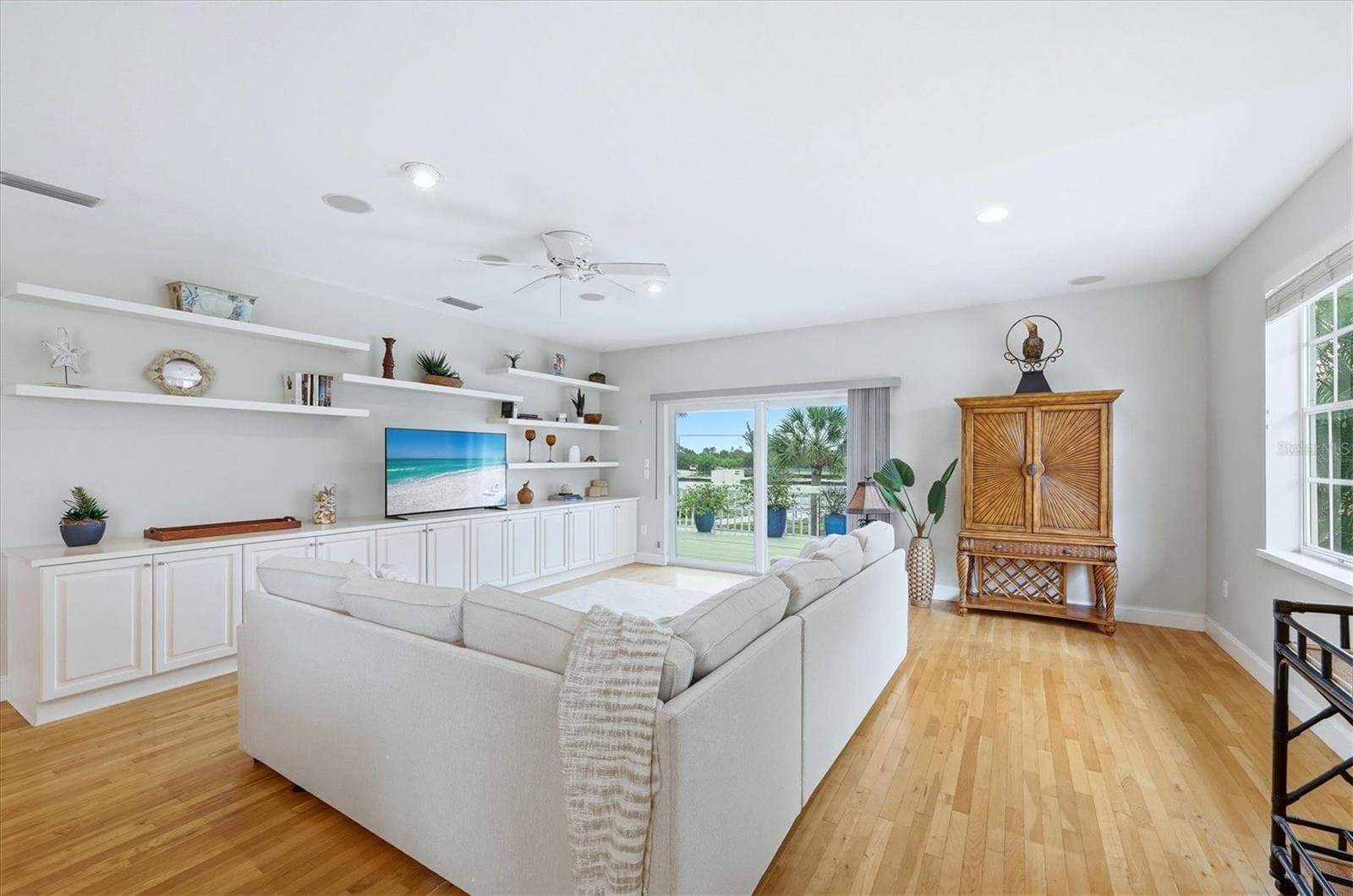 Single Family Residence at 281 SEABREEZE CT, BOCA GRANDE, photo 10 of 60