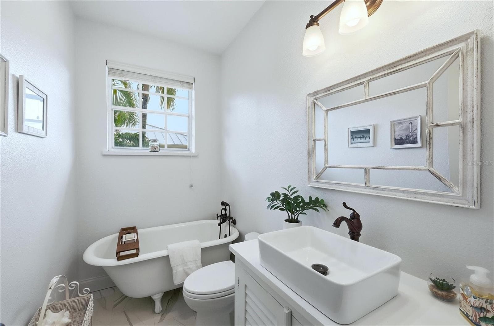 Single Family Residence at 281 SEABREEZE CT, BOCA GRANDE, photo 44 of 60