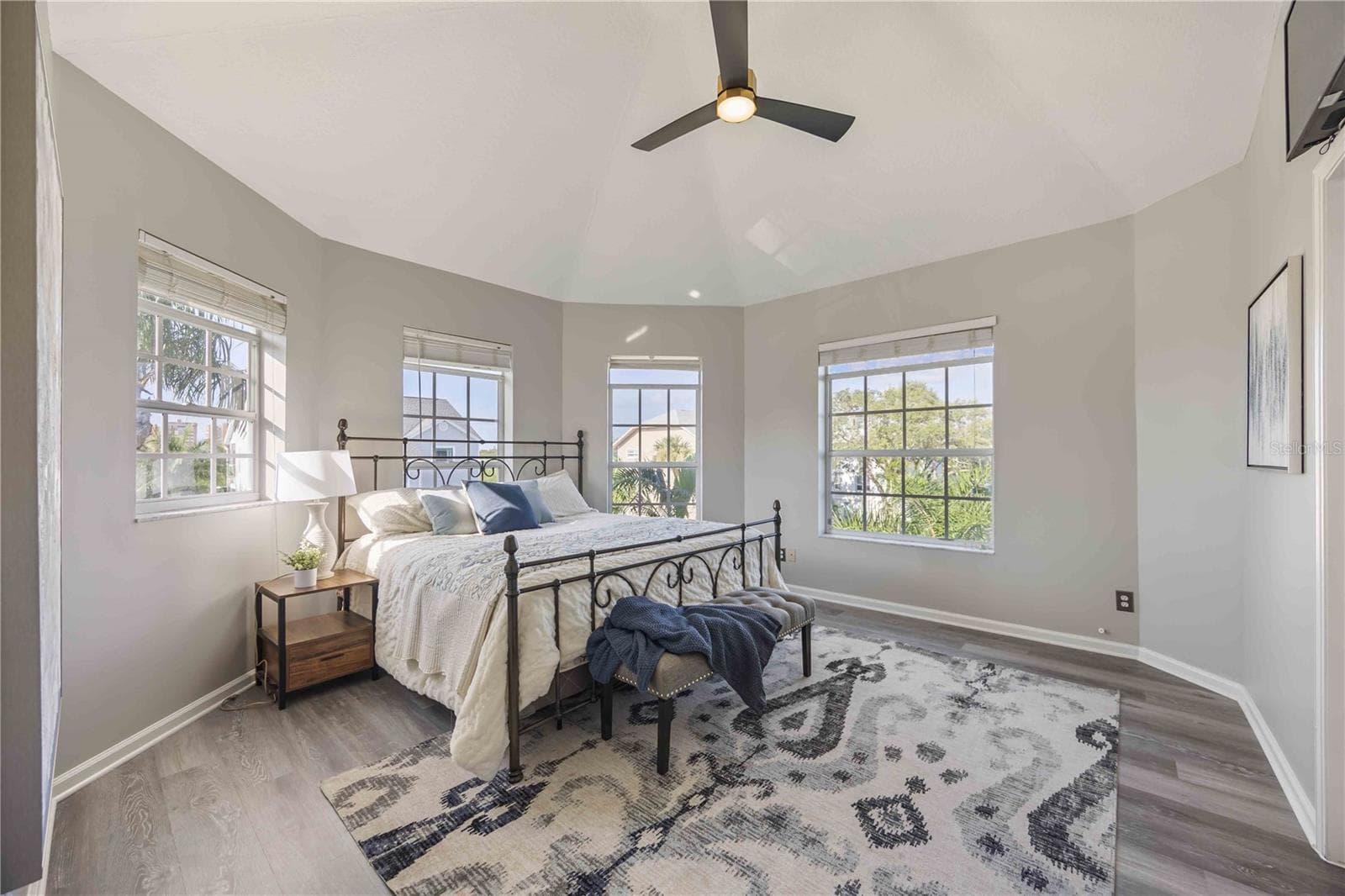 Single Family Residence at 13951 HARBOR VIEW DR, SEMINOLE, photo 5 of 30