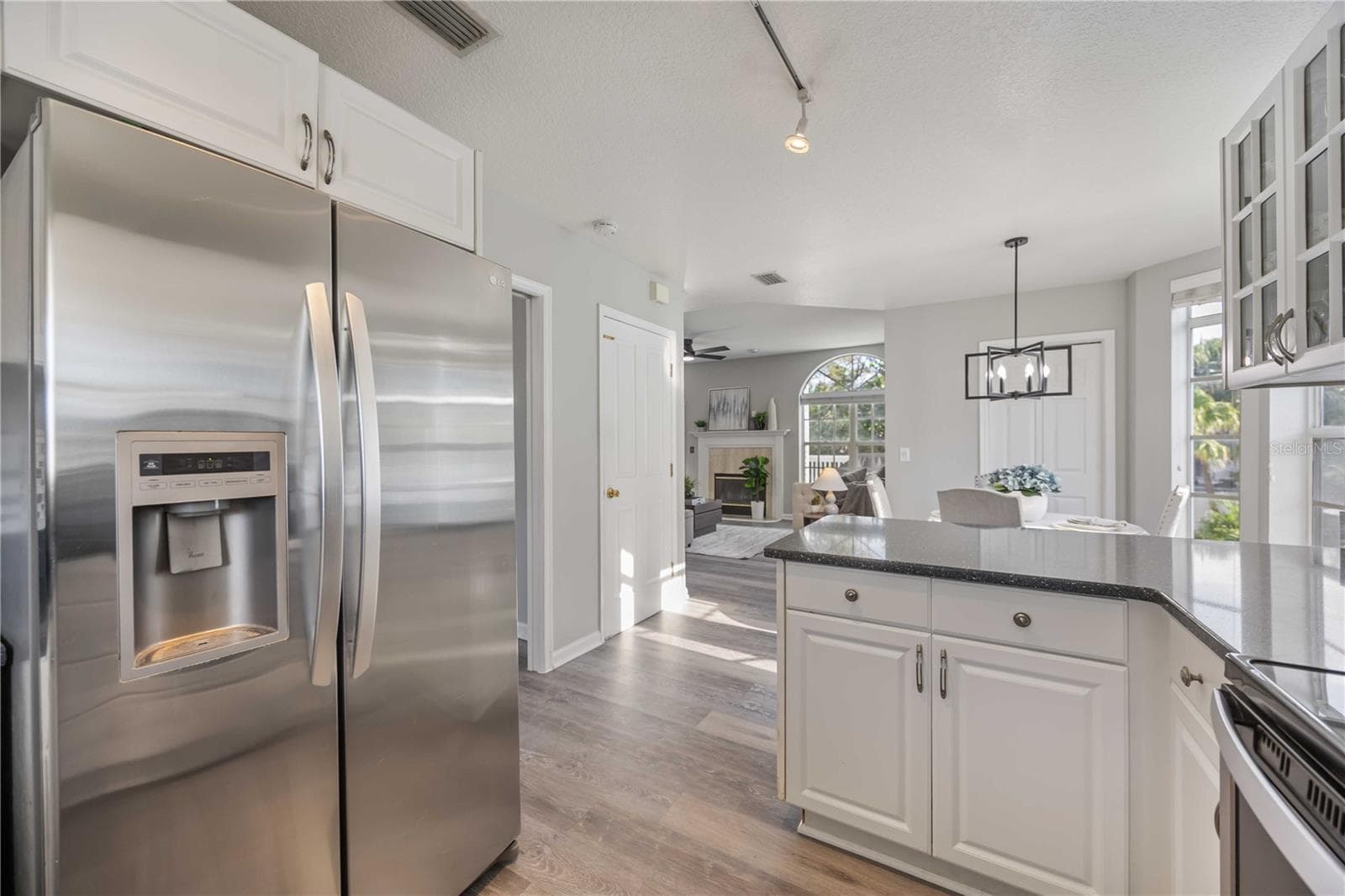 Single Family Residence at 13951 HARBOR VIEW DR, SEMINOLE, photo 15 of 30