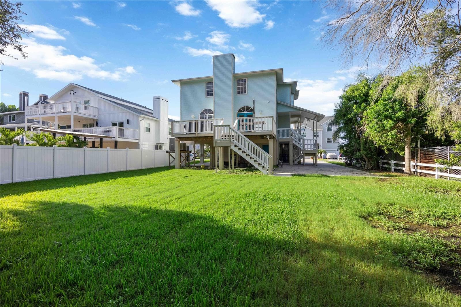 Single Family Residence at 13951 HARBOR VIEW DR, SEMINOLE, photo 27 of 30