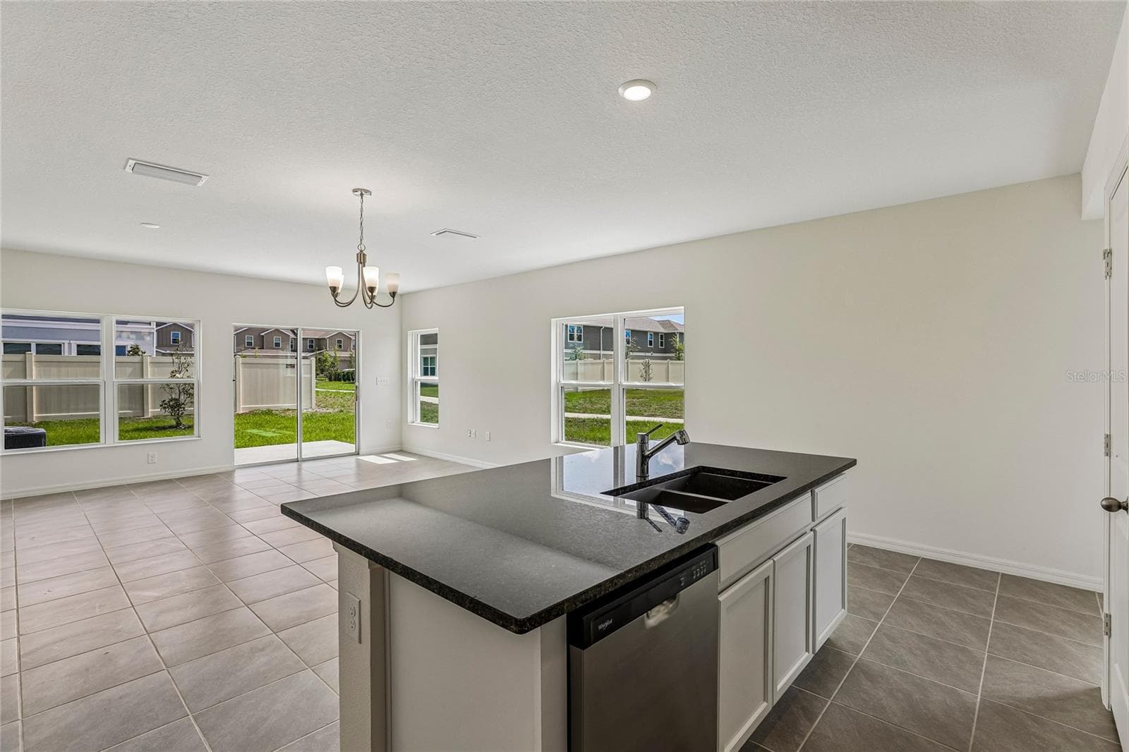 Townhouse at 679 MEADOWS EDGE PL, LAKE WALES, photo 5 of 17