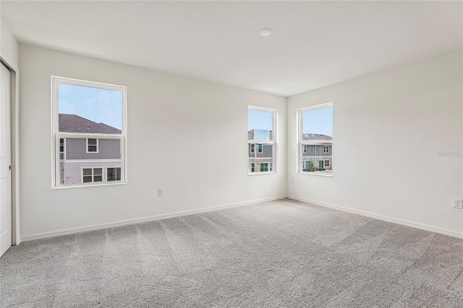 Townhouse at 679 MEADOWS EDGE PL, LAKE WALES, photo 10 of 17