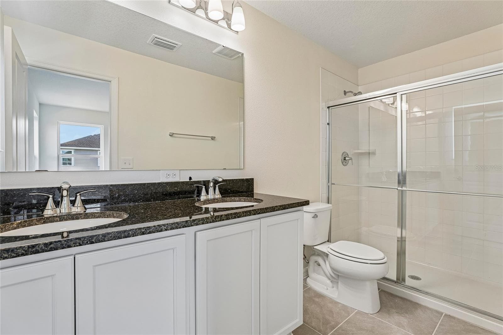 Townhouse at 679 MEADOWS EDGE PL, LAKE WALES, photo 11 of 17