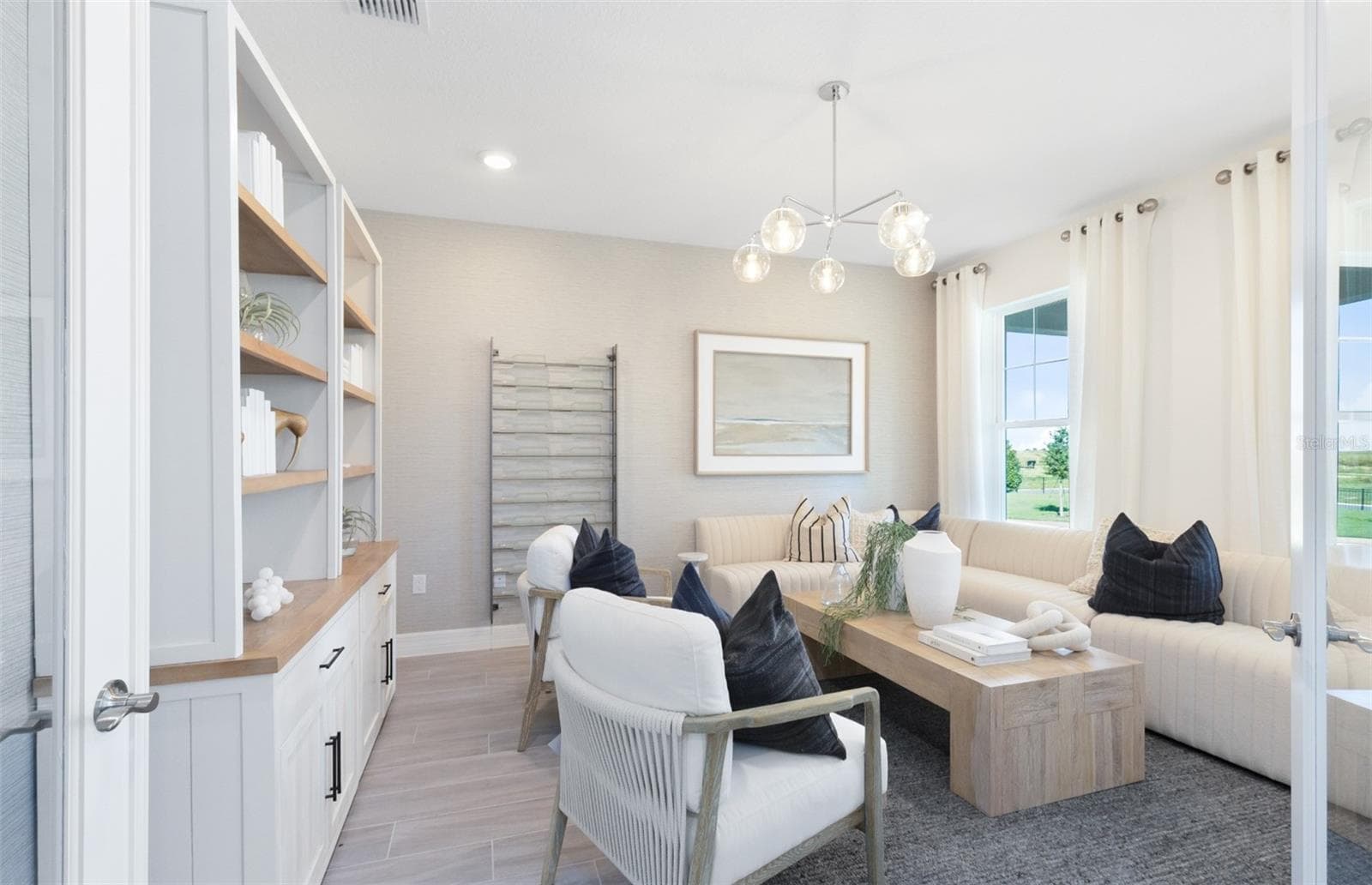 Model Home Design Only. Pictures and furnishings are for illustrative purposes only. Elevations, colors and options may vary. Furniture is for model home staging only. - 289 CRYSTAL WOOD DRIVE, WINTER GARDEN