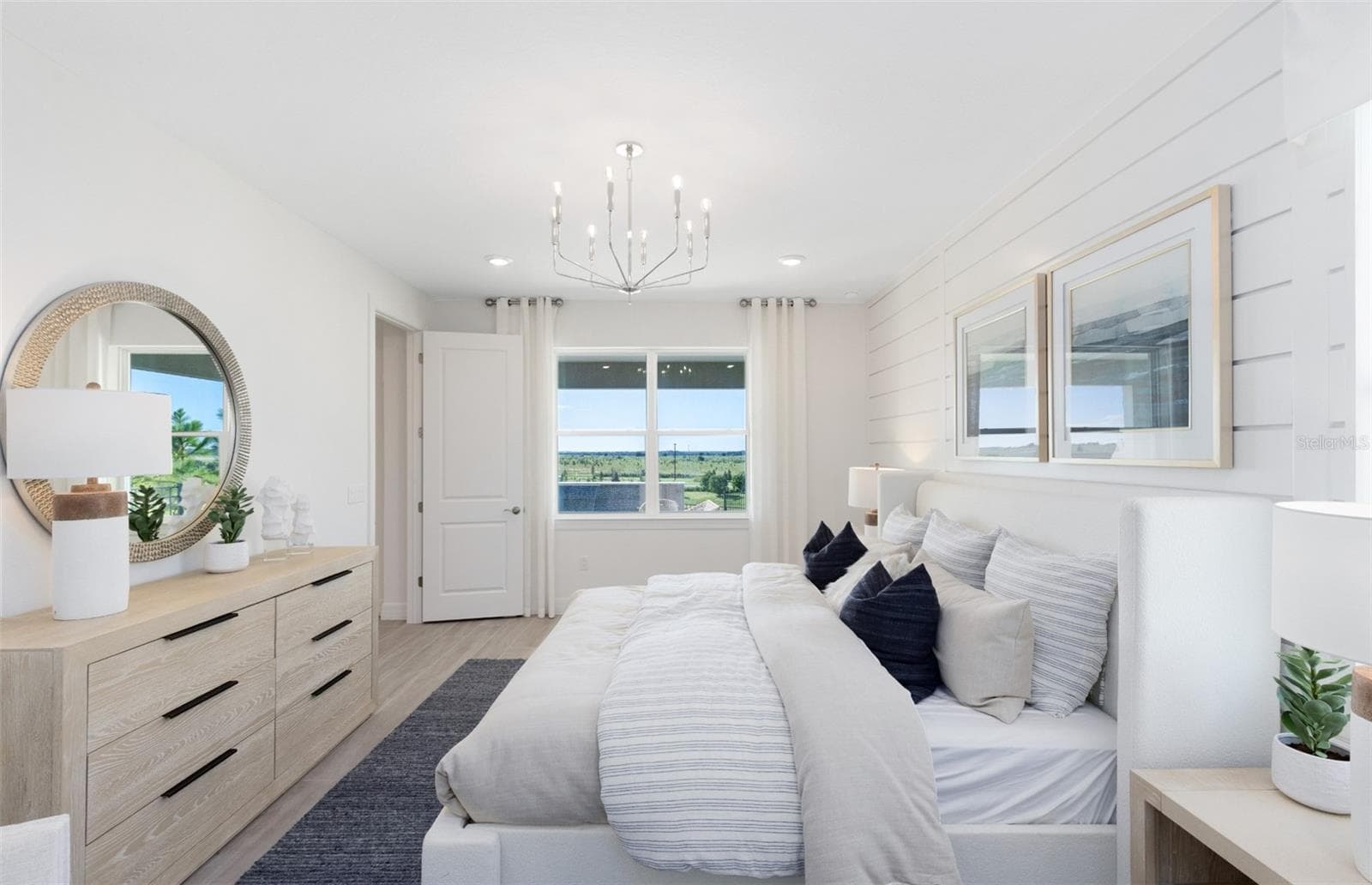 Model Home Design Only. Pictures and furnishings are for illustrative purposes only. Elevations, colors and options may vary. Furniture is for model home staging only. - 289 CRYSTAL WOOD DRIVE, WINTER GARDEN