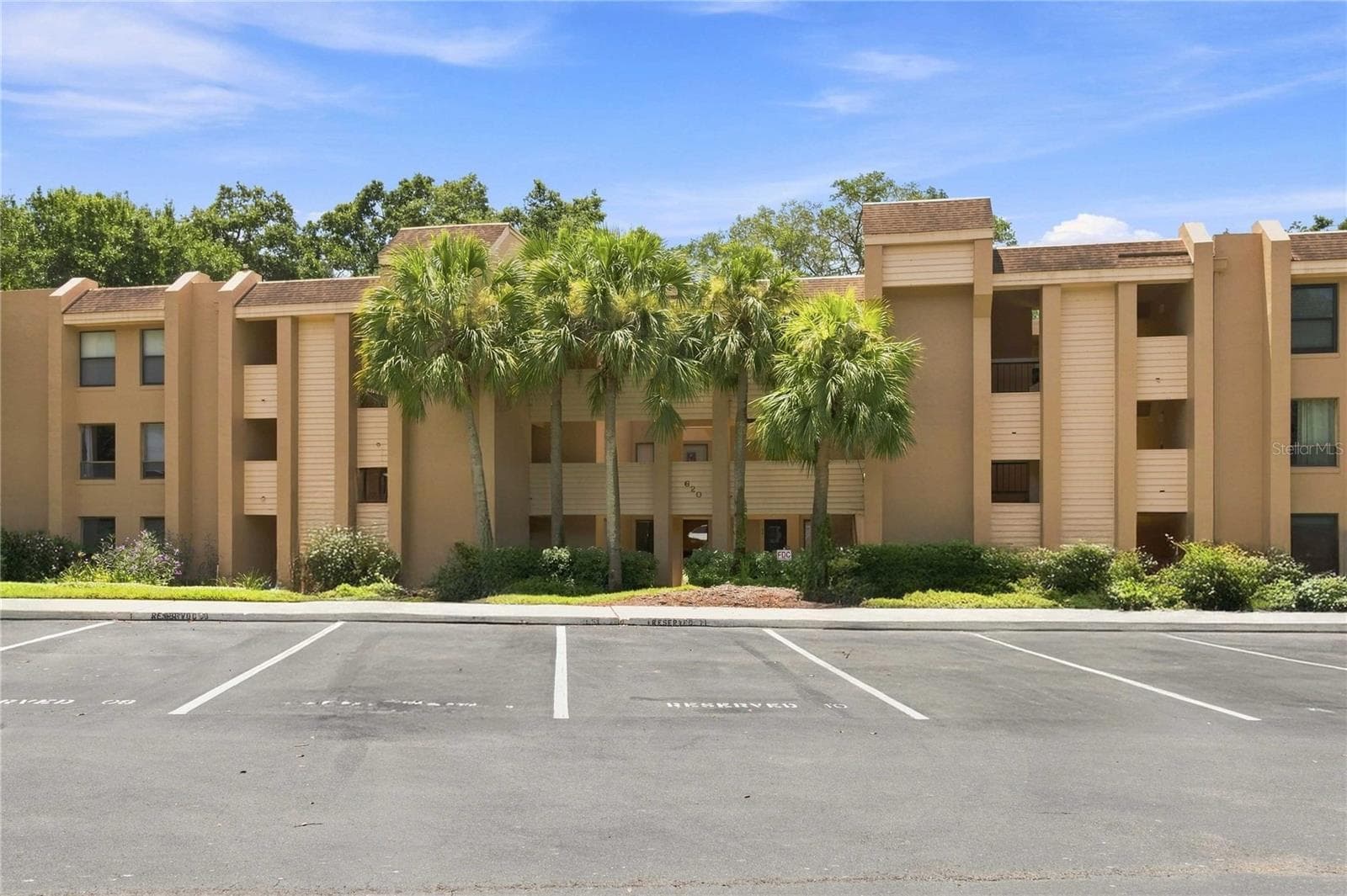 620 CRANES WAY #303