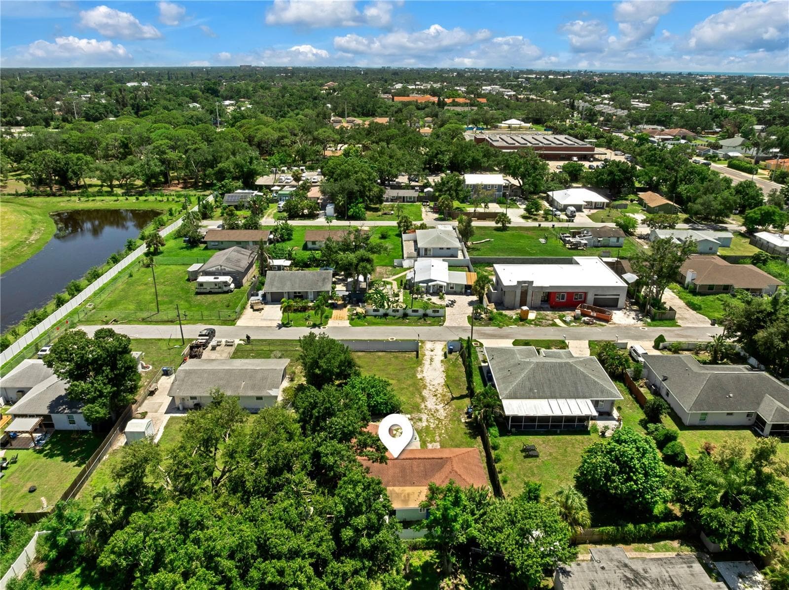 Single Family Residence at 2839 OLYMPIC ST, SARASOTA, photo 5 of 41