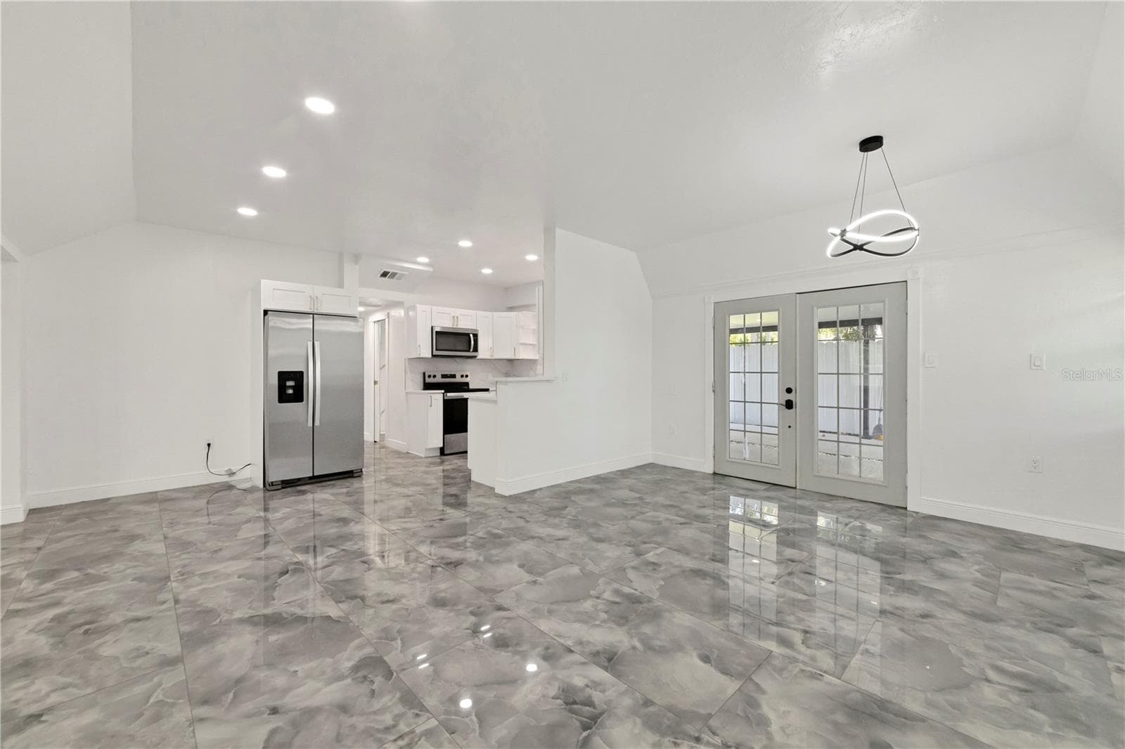 Single Family Residence at 2839 OLYMPIC ST, SARASOTA, photo 13 of 41