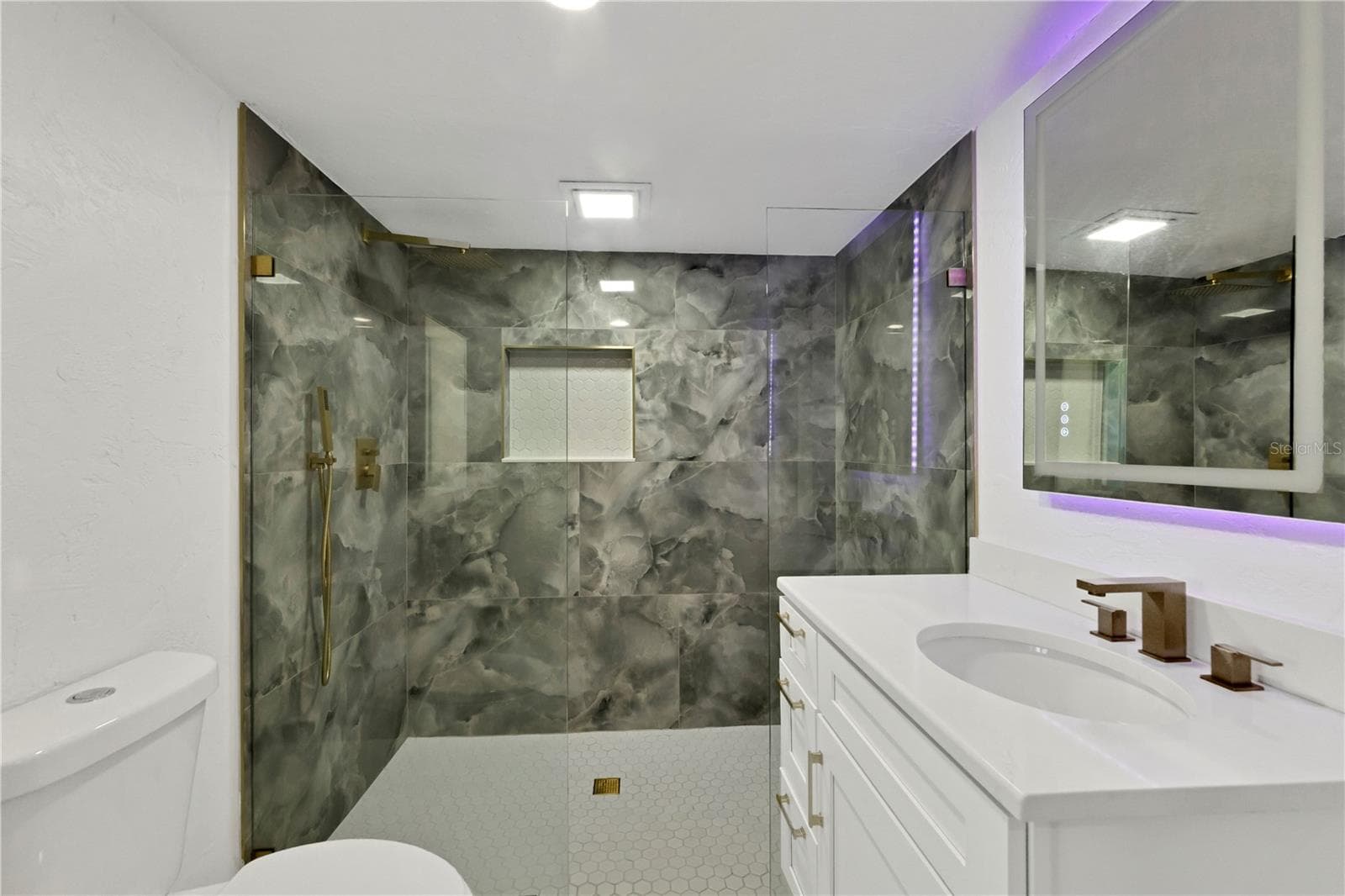 Single Family Residence at 2839 OLYMPIC ST, SARASOTA, photo 22 of 41