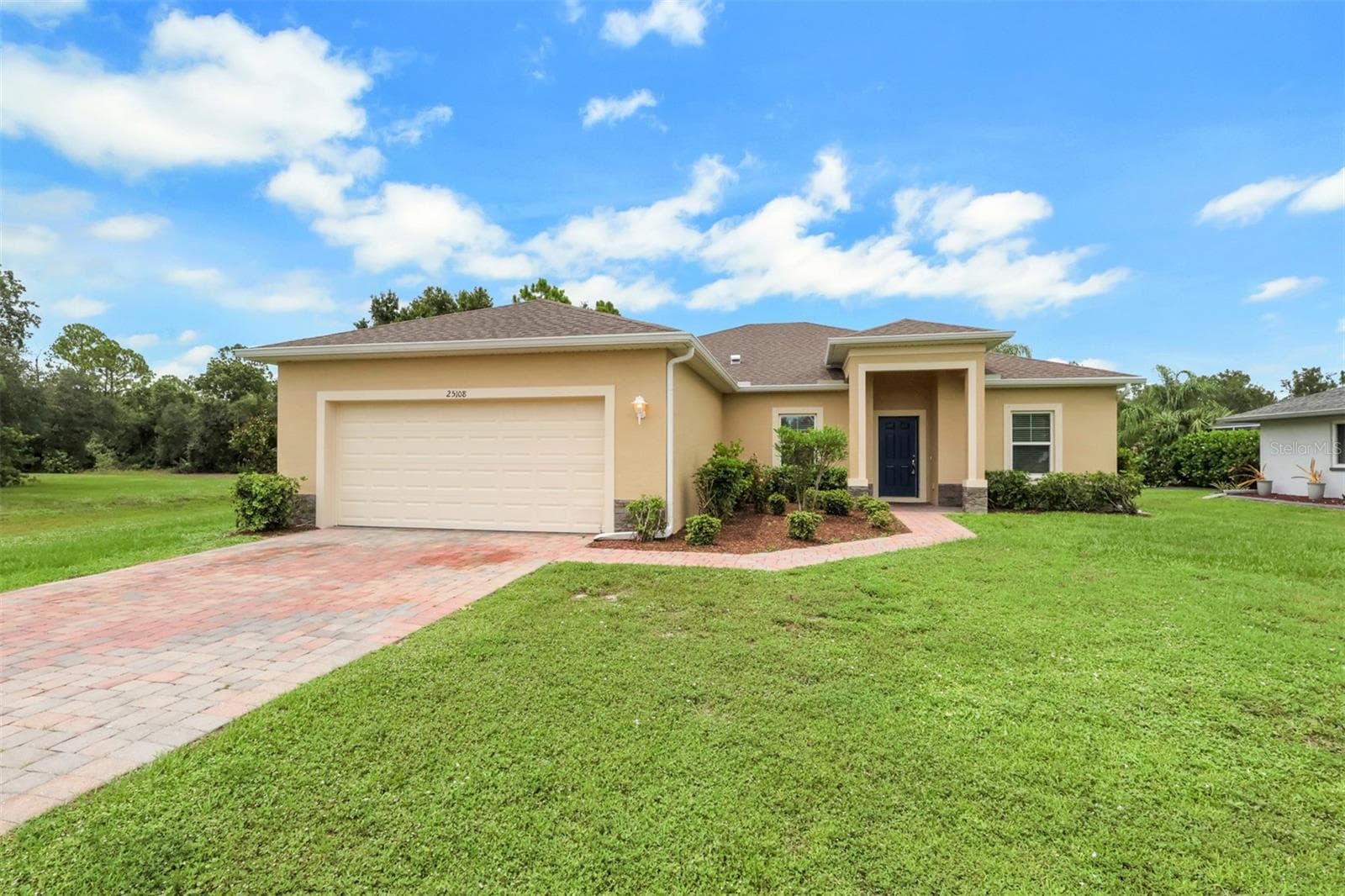 Single Family Residence at 25108 PALISADE RD, PUNTA GORDA, photo 2 of 27