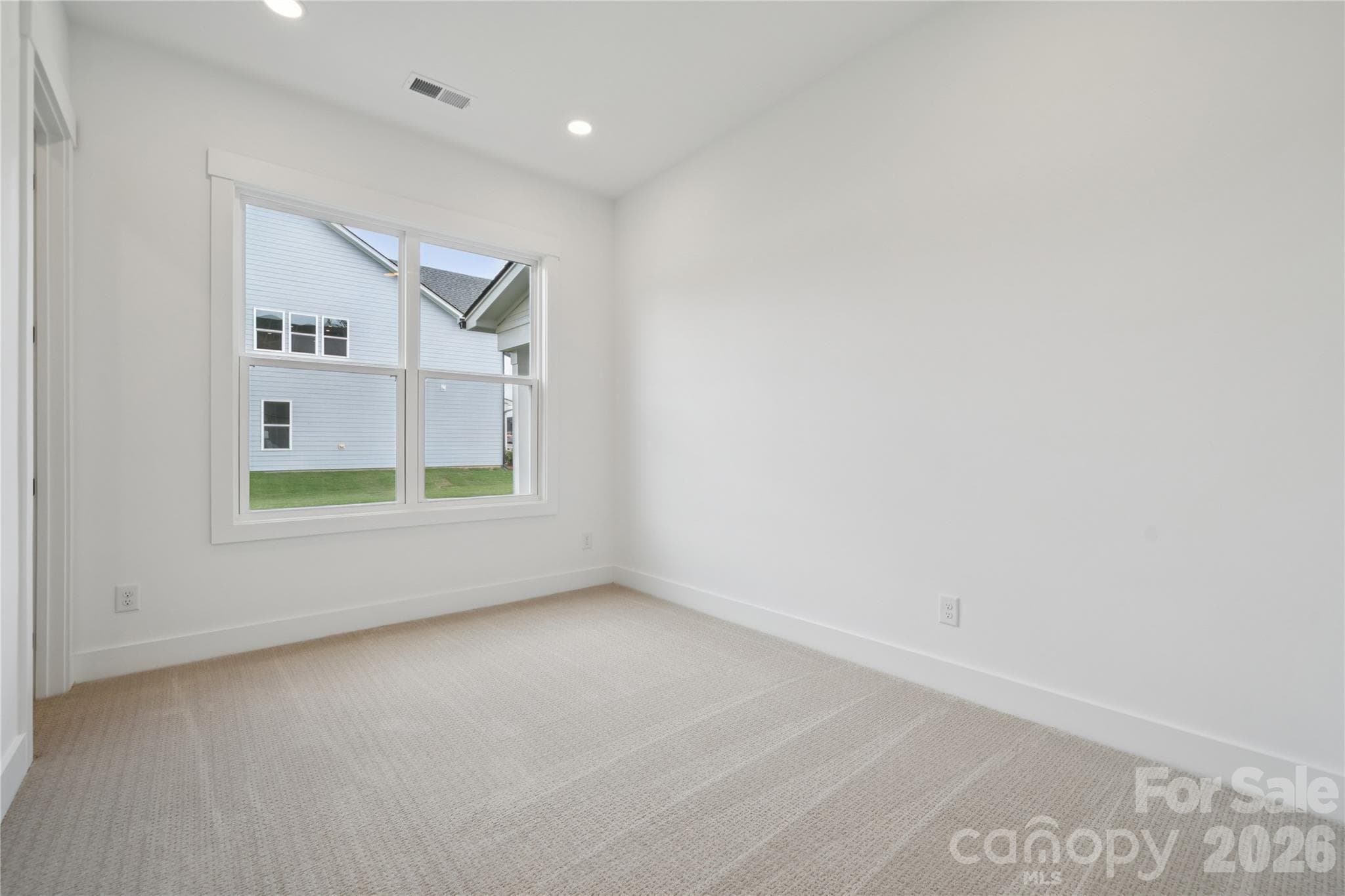 Single Family Residence at 5452 Vernon Ridge Road, Huntersville, photo 11 of 27