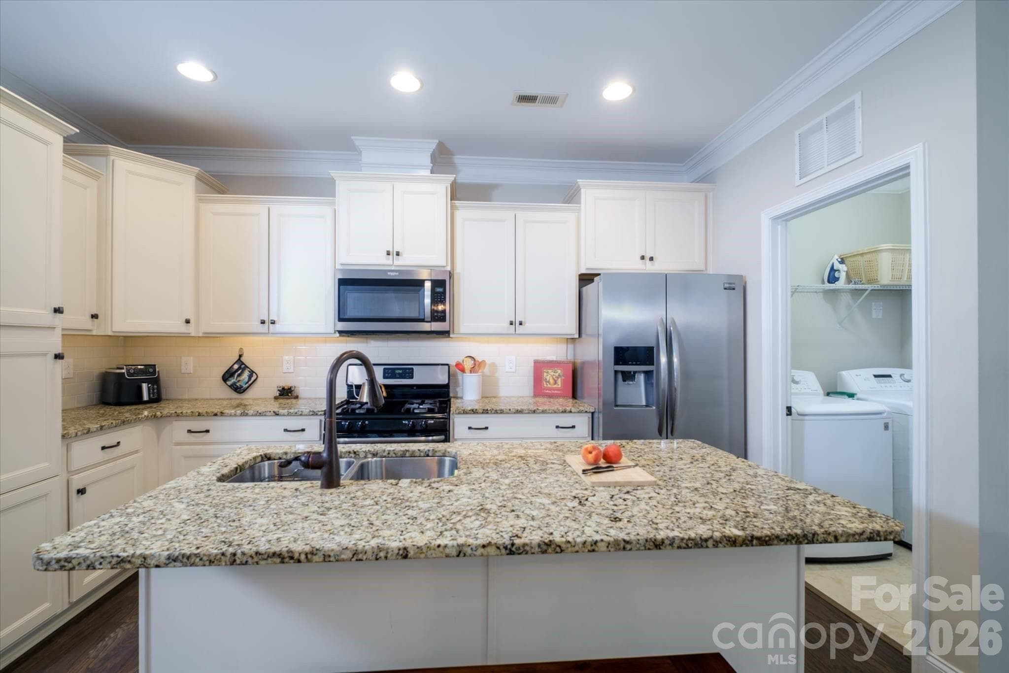 Townhouse at 4185 La Crema Drive, Charlotte, photo 10 of 48