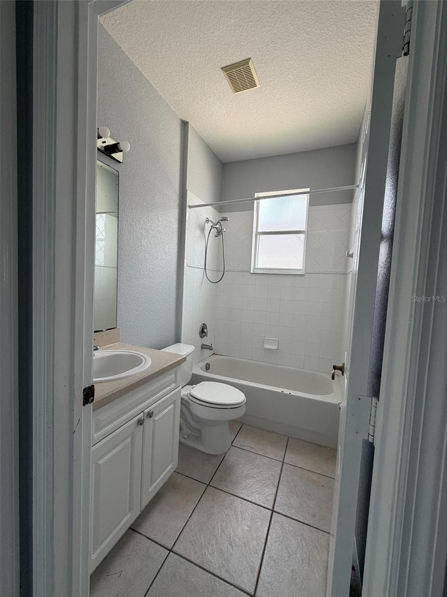 Single Family Residence at 3511 MAPLE RIDGE LOOP, KISSIMMEE, photo 11 of 18