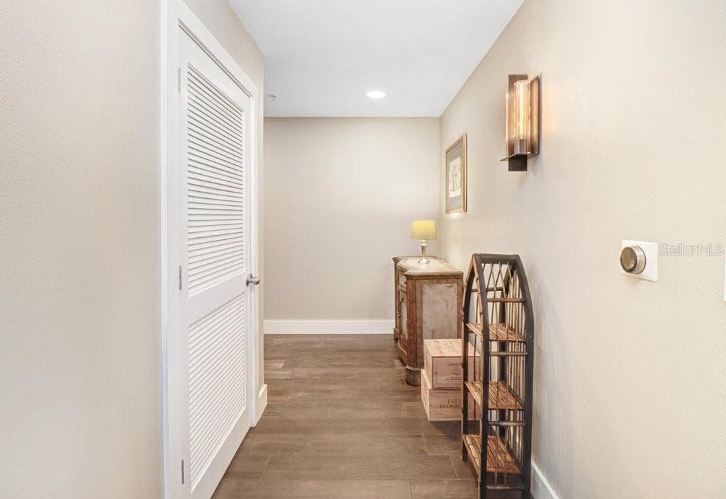 Condominium at 1120 E KENNEDY BLVD #1416, TAMPA, photo 5 of 29