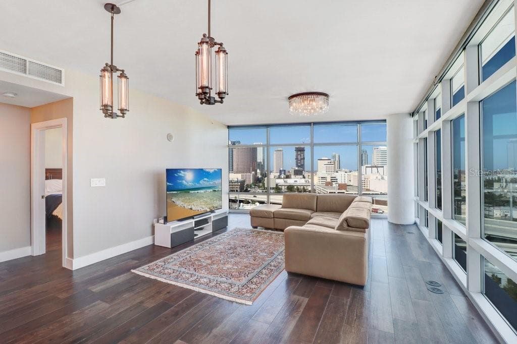 Condominium at 1120 E KENNEDY BLVD #1416, TAMPA, photo 17 of 29
